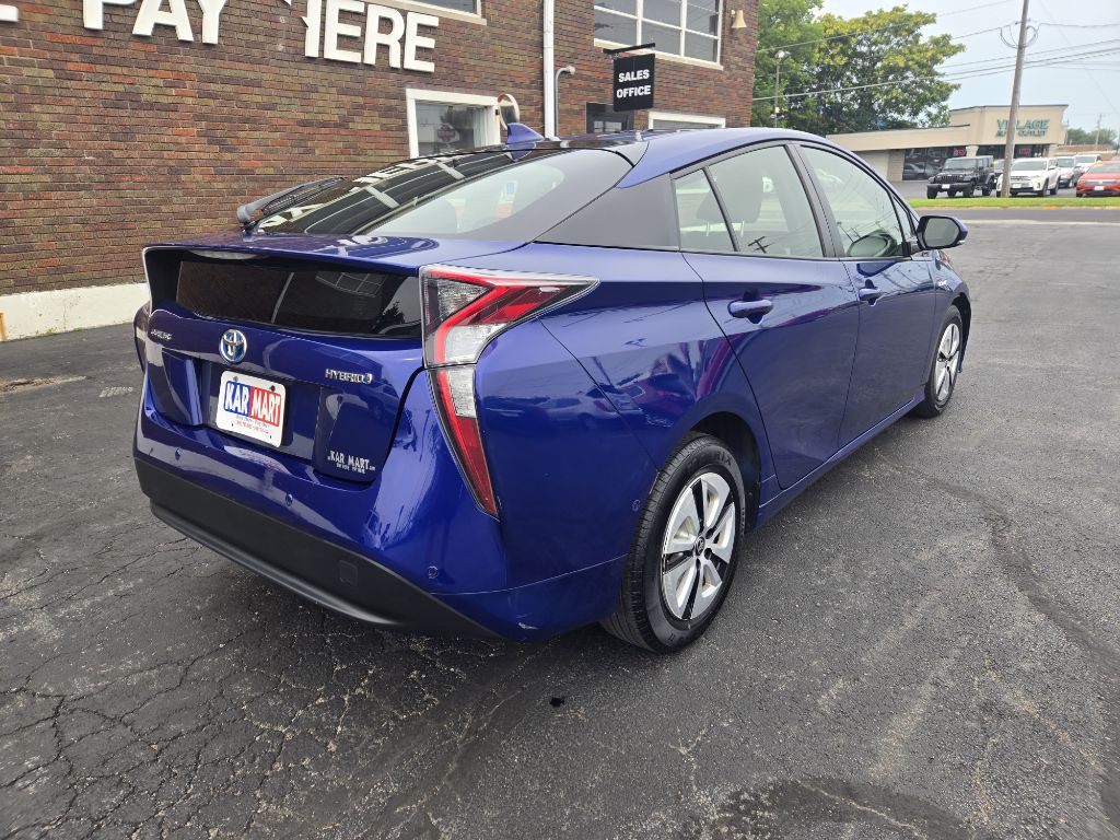 2017 Toyota Prius Image 8