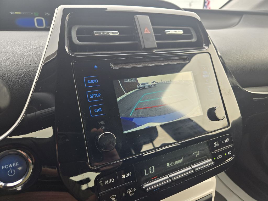 2017 Toyota Prius Image 17