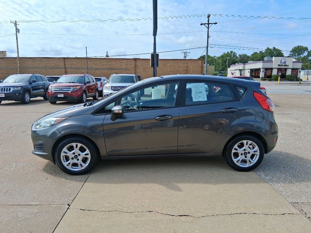 2015 Ford Fiesta Image 2