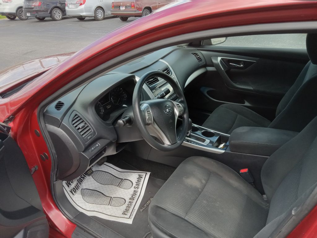 2014 Nissan Altima Image 8
