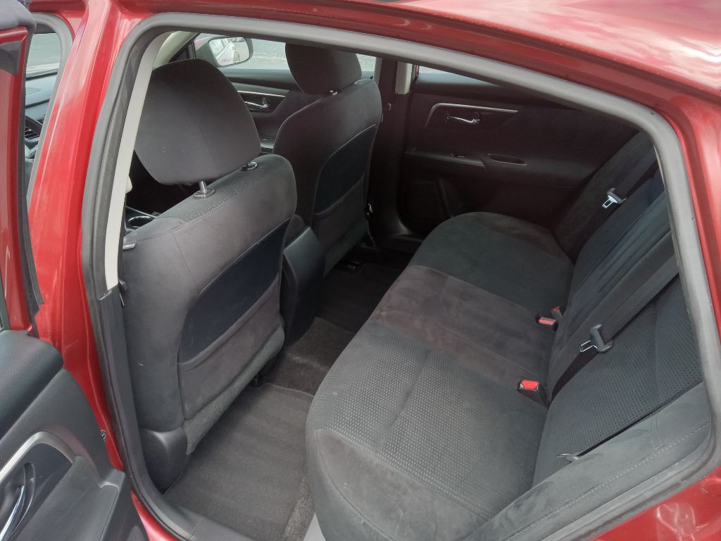 2014 Nissan Altima Image 9