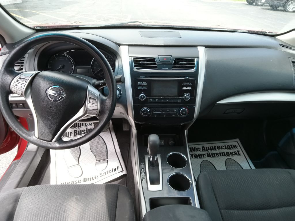 2014 Nissan Altima Image 10