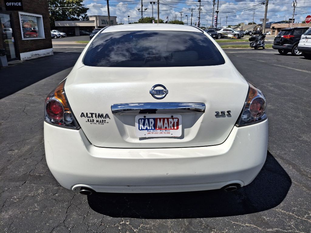2010 Nissan Altima Image 7