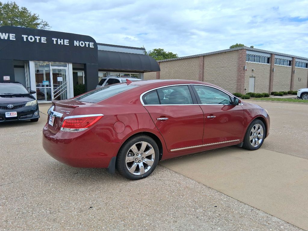 2010 Buick Lacrosse Image 5