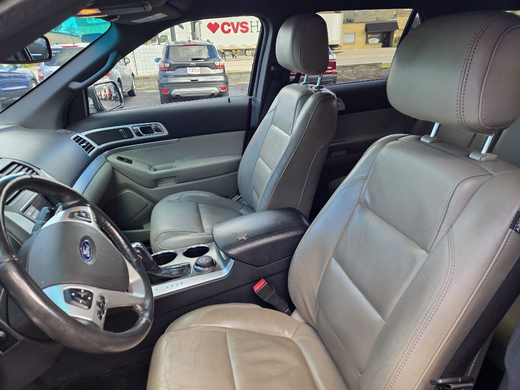 2012 Ford Explorer Image 13