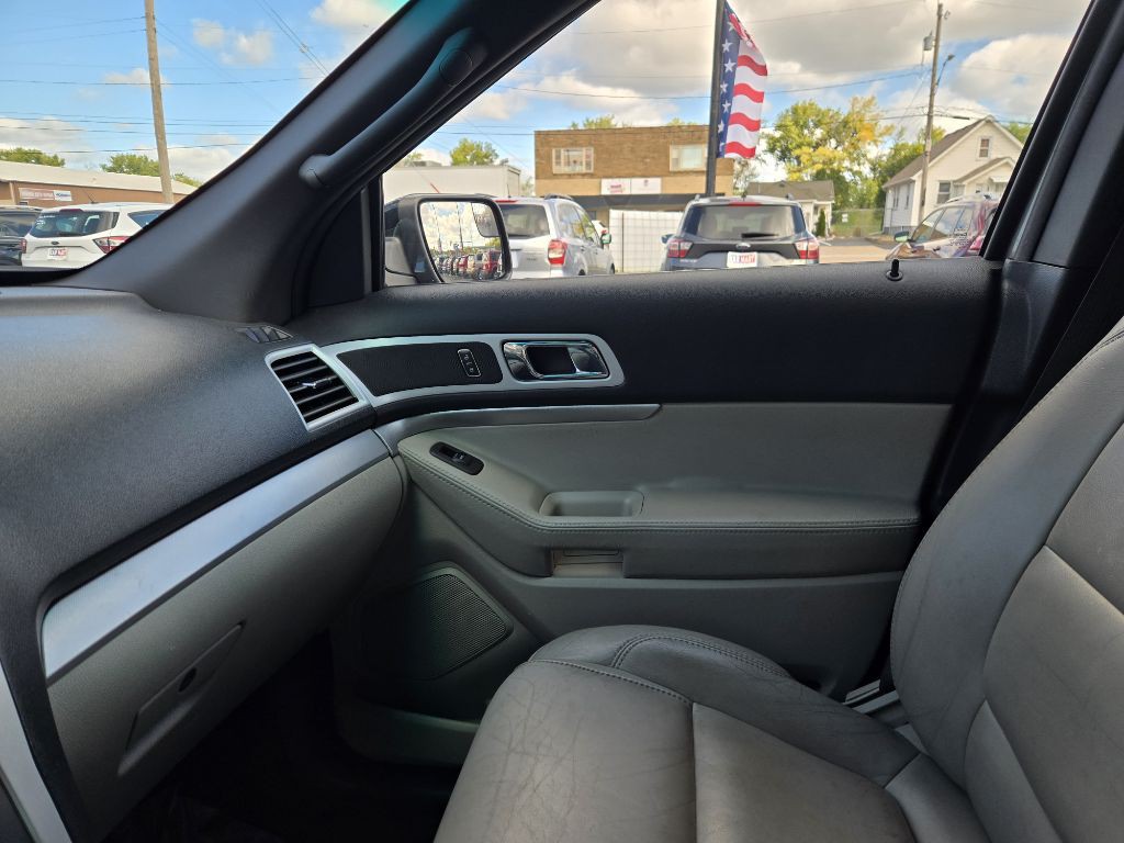 2012 Ford Explorer Image 15
