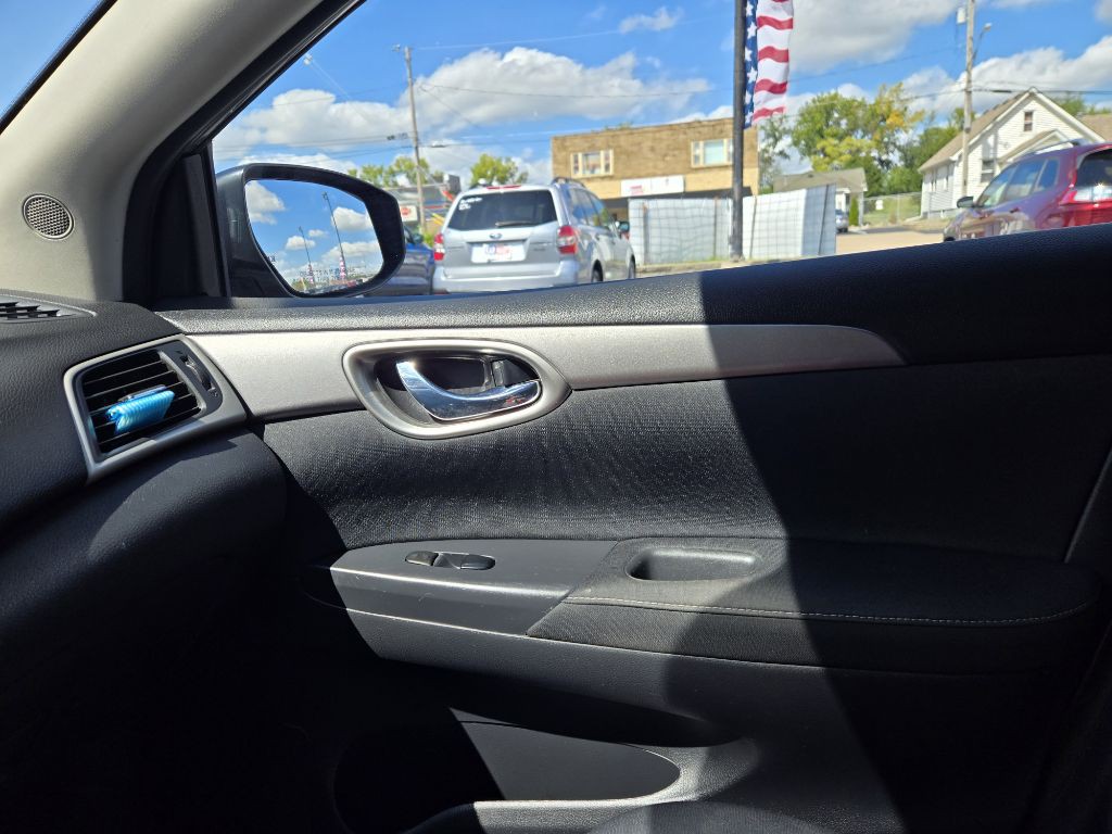 2015 Nissan Sentra Image 16
