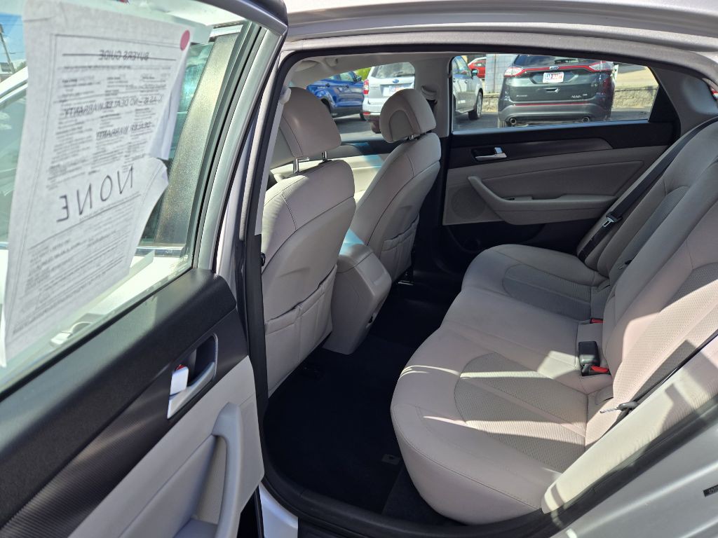 2015 Hyundai Sonata Image 9