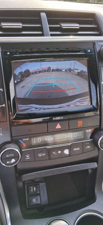 2017 Toyota Camry Image 10