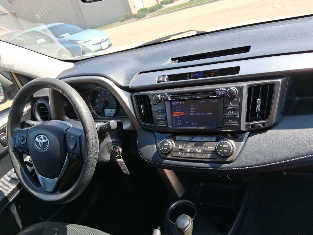 2013 Toyota Rav4 Image 10