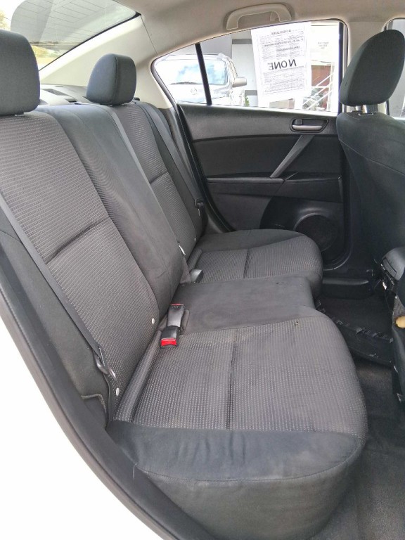2013 Mazda Mazda3 Image 7