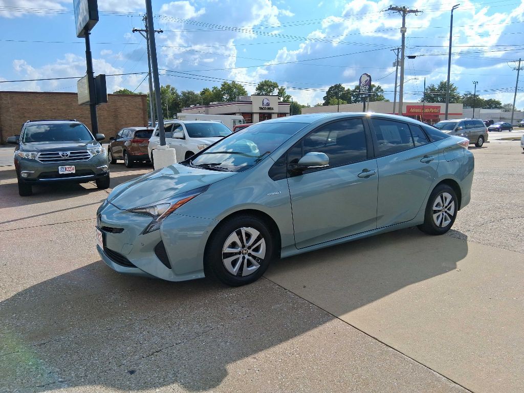 2018 Toyota Prius Image 3