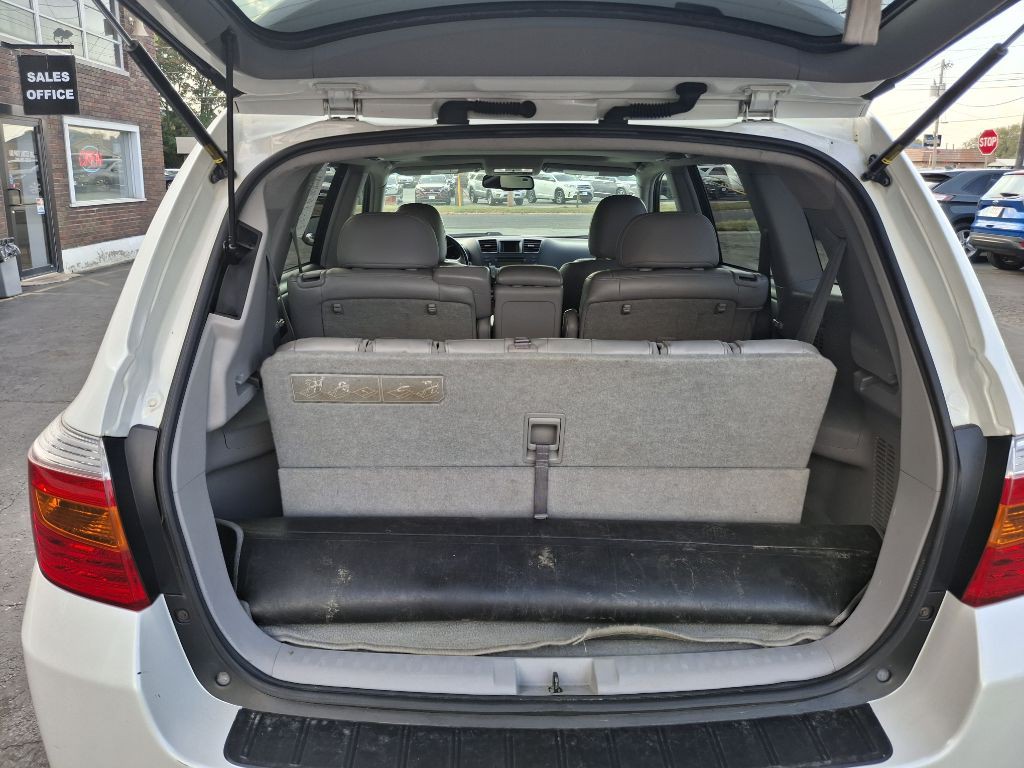 2010 Toyota Highlander Image 11