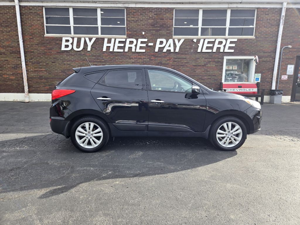 2011 Hyundai Tucson Image 1