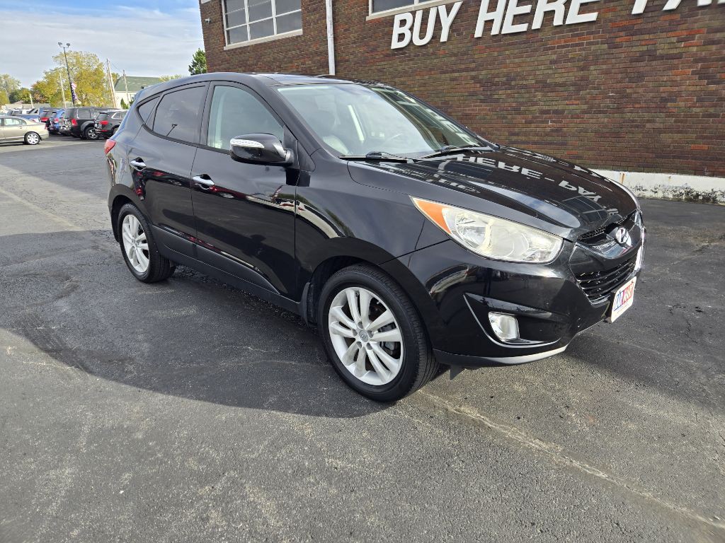 2011 Hyundai Tucson Image 2