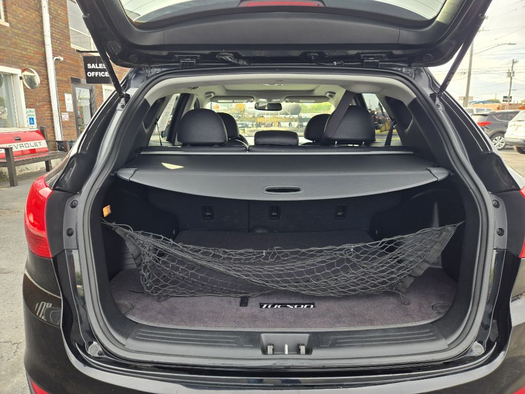 2011 Hyundai Tucson Image 9