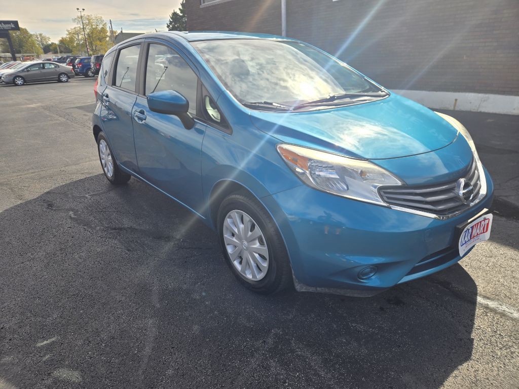 2015 Nissan Versa Image 2
