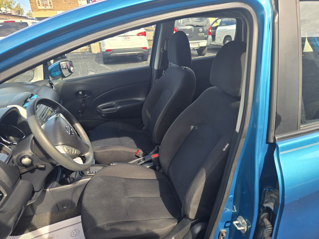 2015 Nissan Versa Image 12