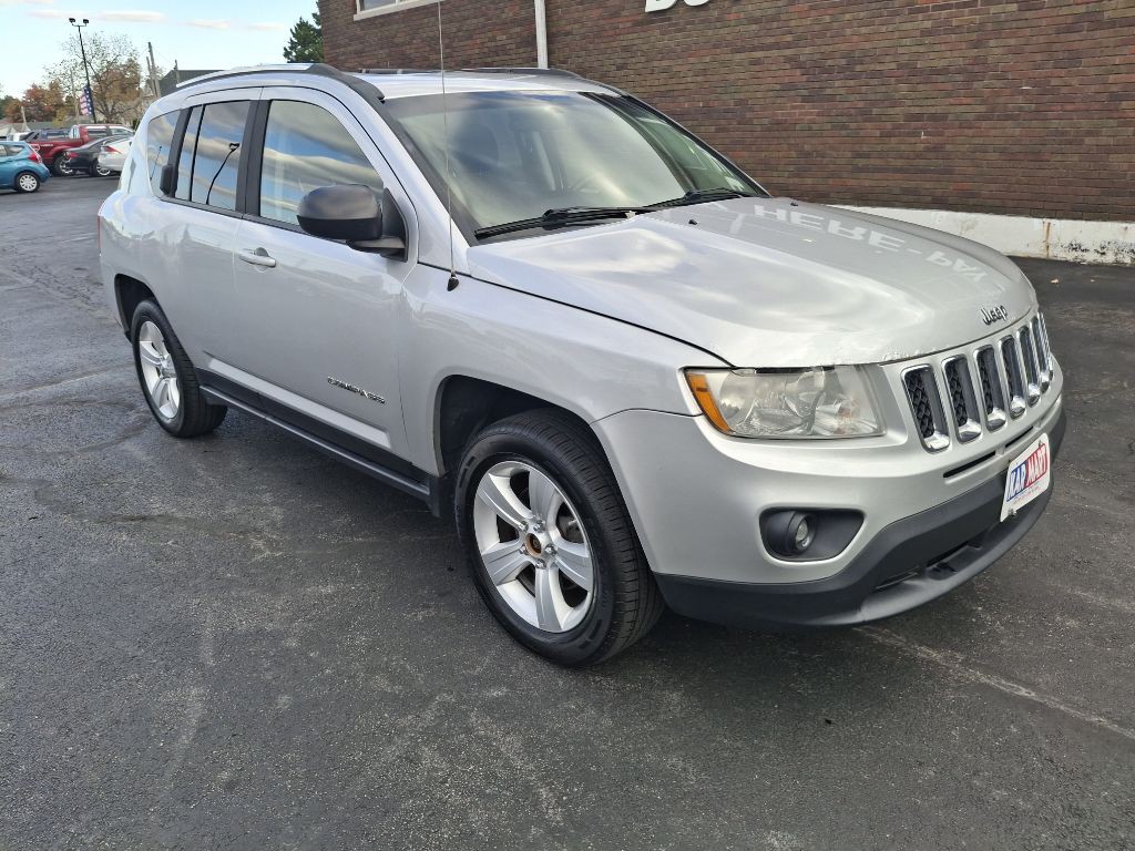 2012 Jeep Compass Image 2