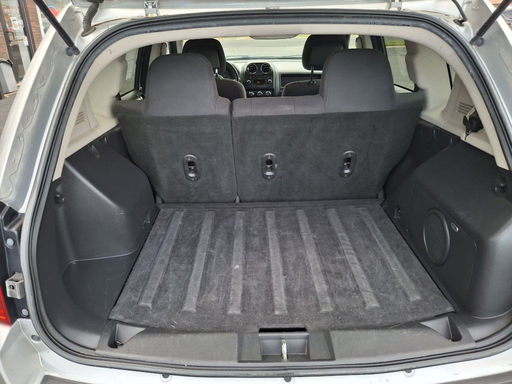 2012 Jeep Compass Image 11