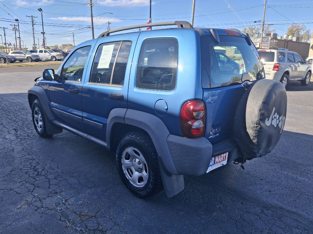 2006 Jeep Liberty Image 6
