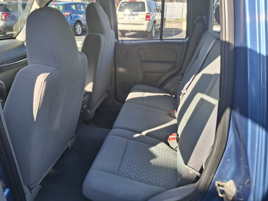 2006 Jeep Liberty Image 10