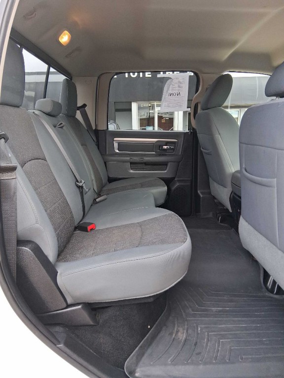 2015 RAM 1500 Image 7