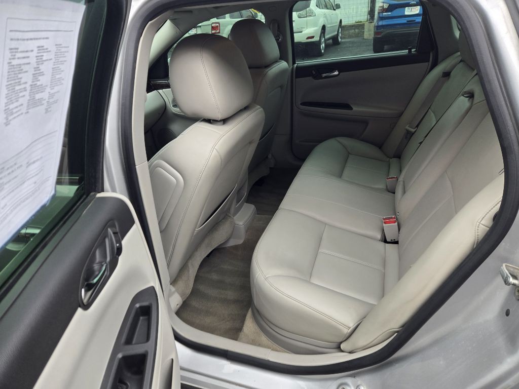 2012 Chevrolet Impala Image 9