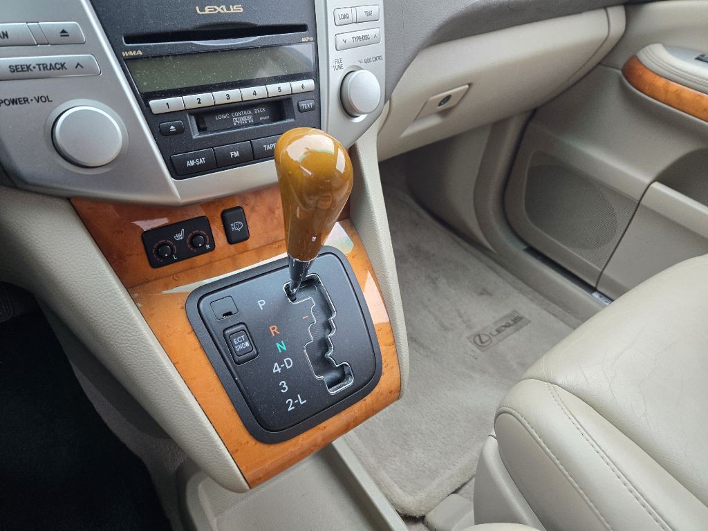 2007 Lexus RX Image 16