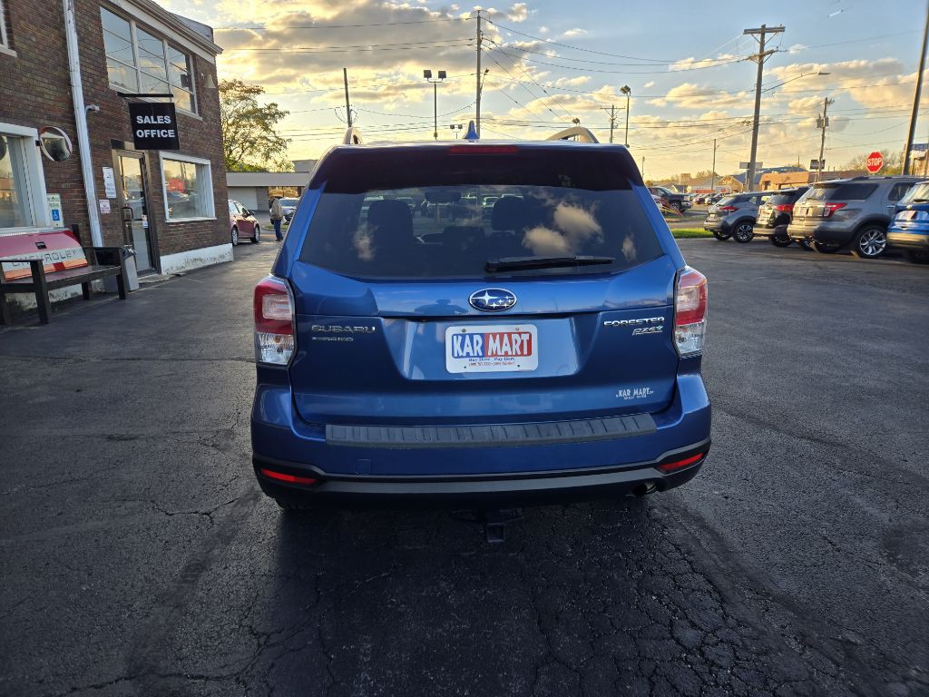 2017 Subaru Forester Image 7
