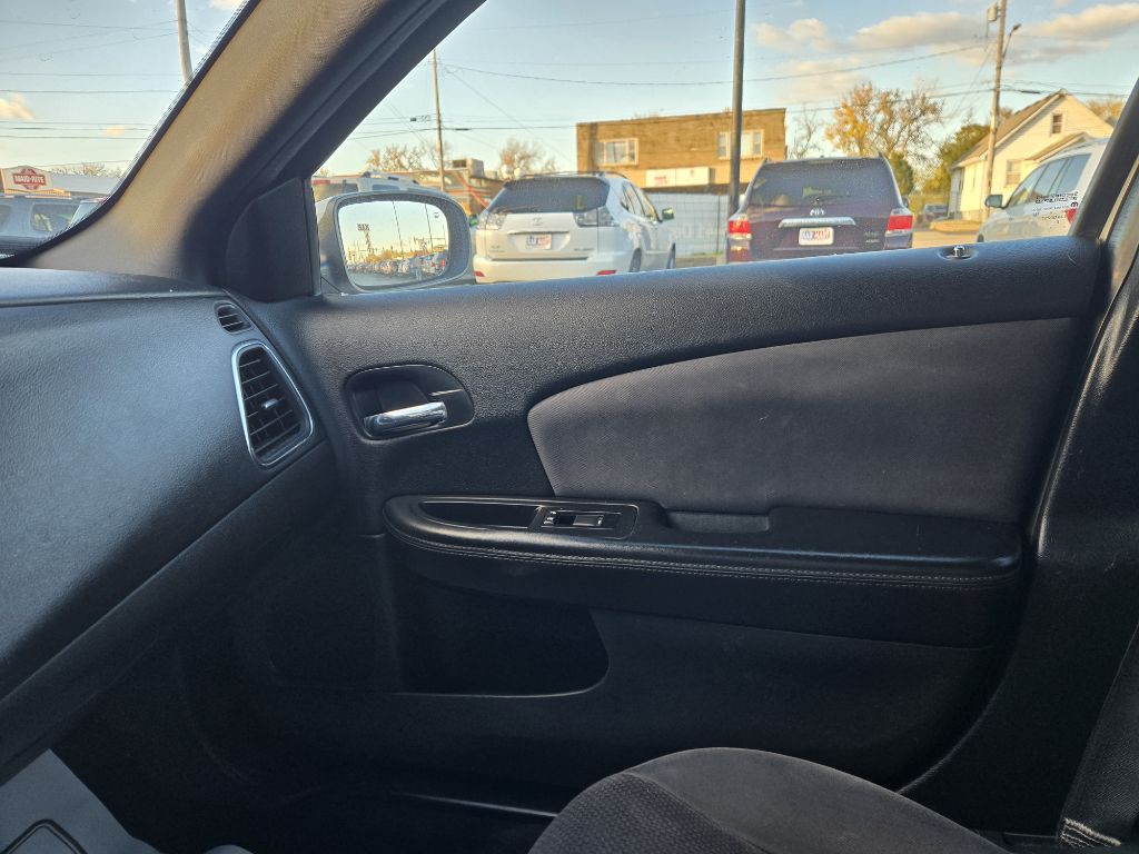 2012 Chrysler 200 Image 14