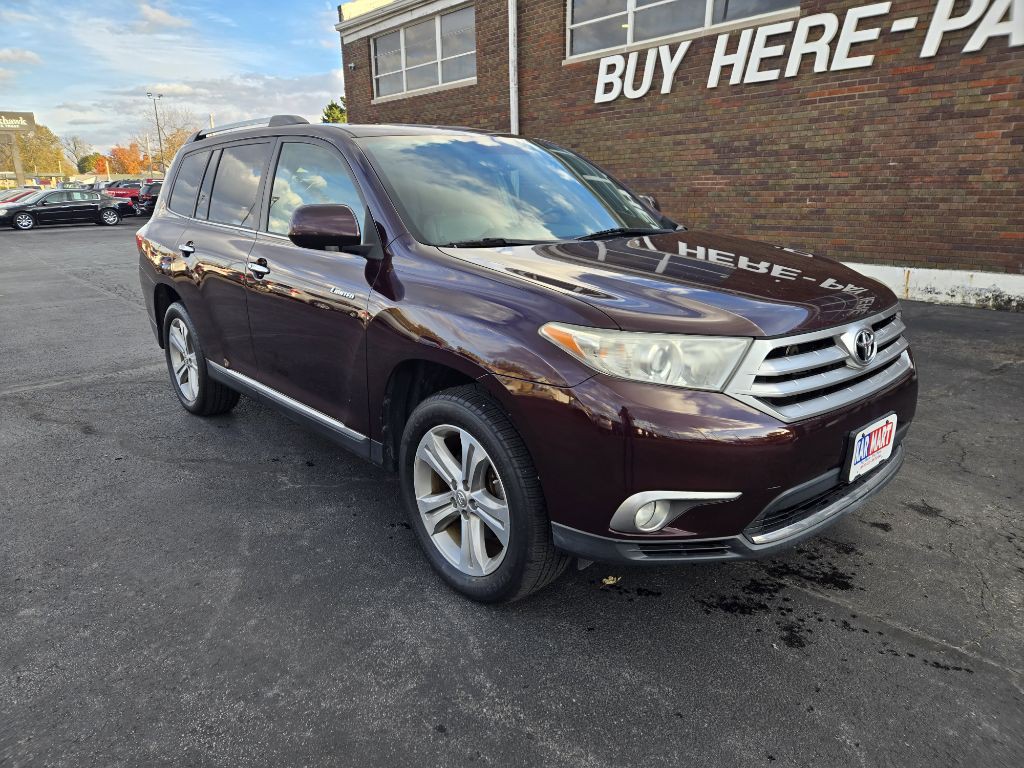 2011 Toyota Highlander Image 2