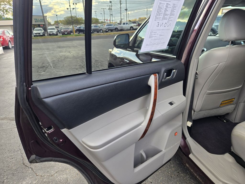 2011 Toyota Highlander Image 11