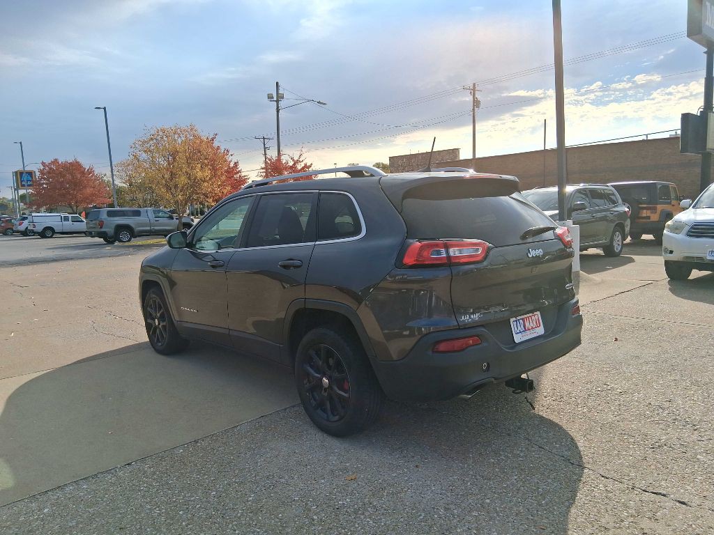 2017 Jeep Cherokee Image 6