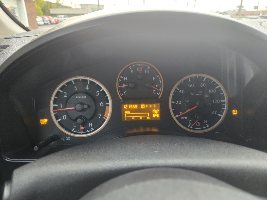 2012 Nissan Titan Image 14