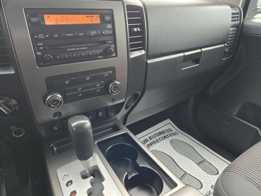 2012 Nissan Titan Image 17