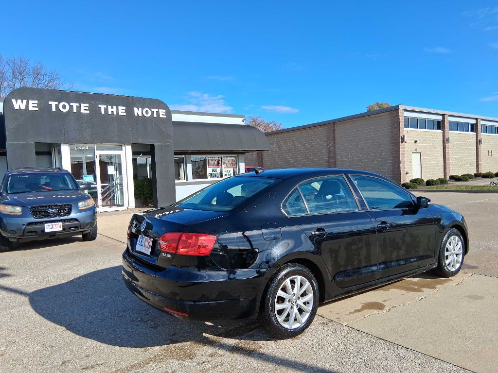 2011 Volkswagen Jetta Image 5