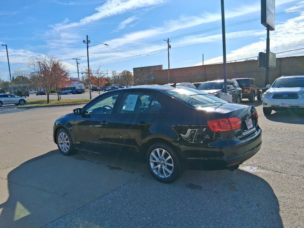 2011 Volkswagen Jetta Image 6