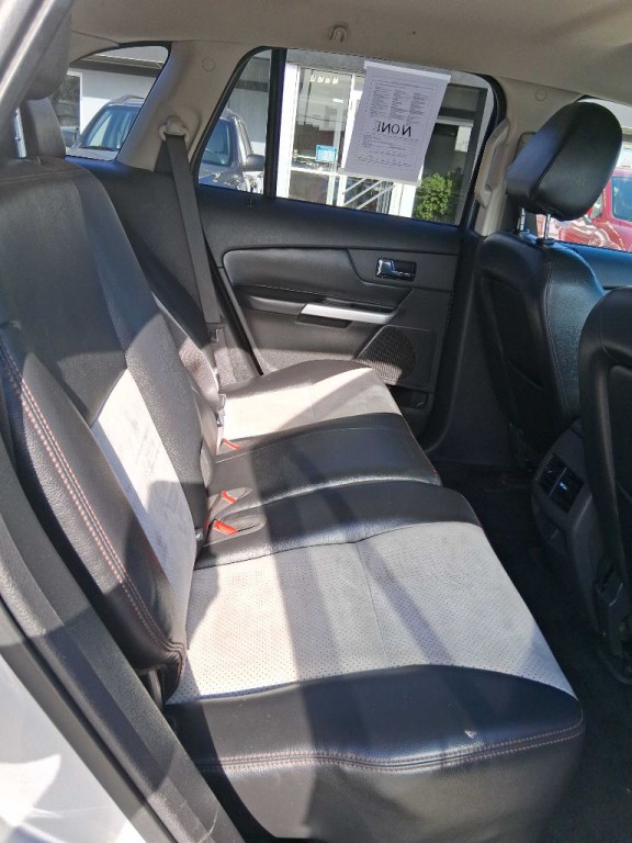2013 Ford Edge Image 8