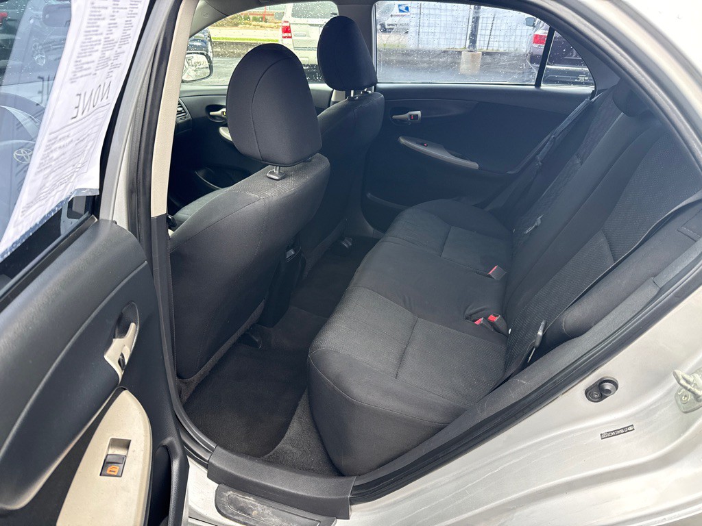 2010 Toyota Corolla Image 7