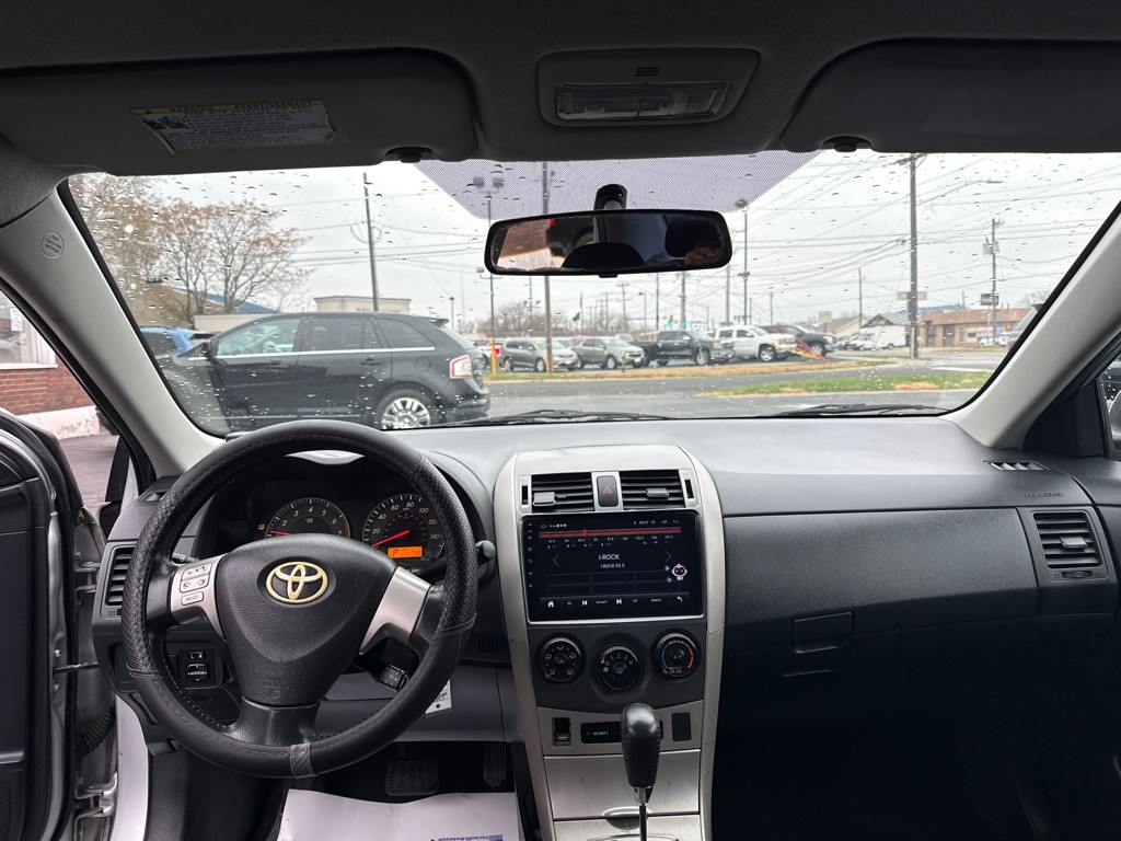 2010 Toyota Corolla Image 8