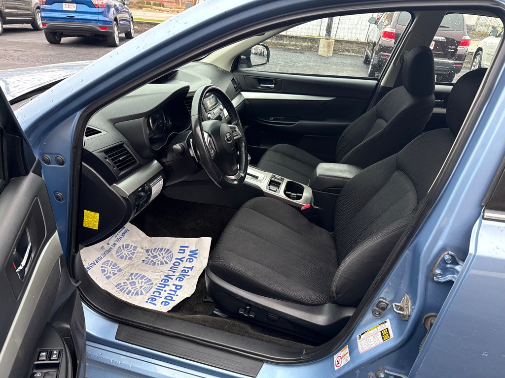 2012 Subaru Legacy Image 6