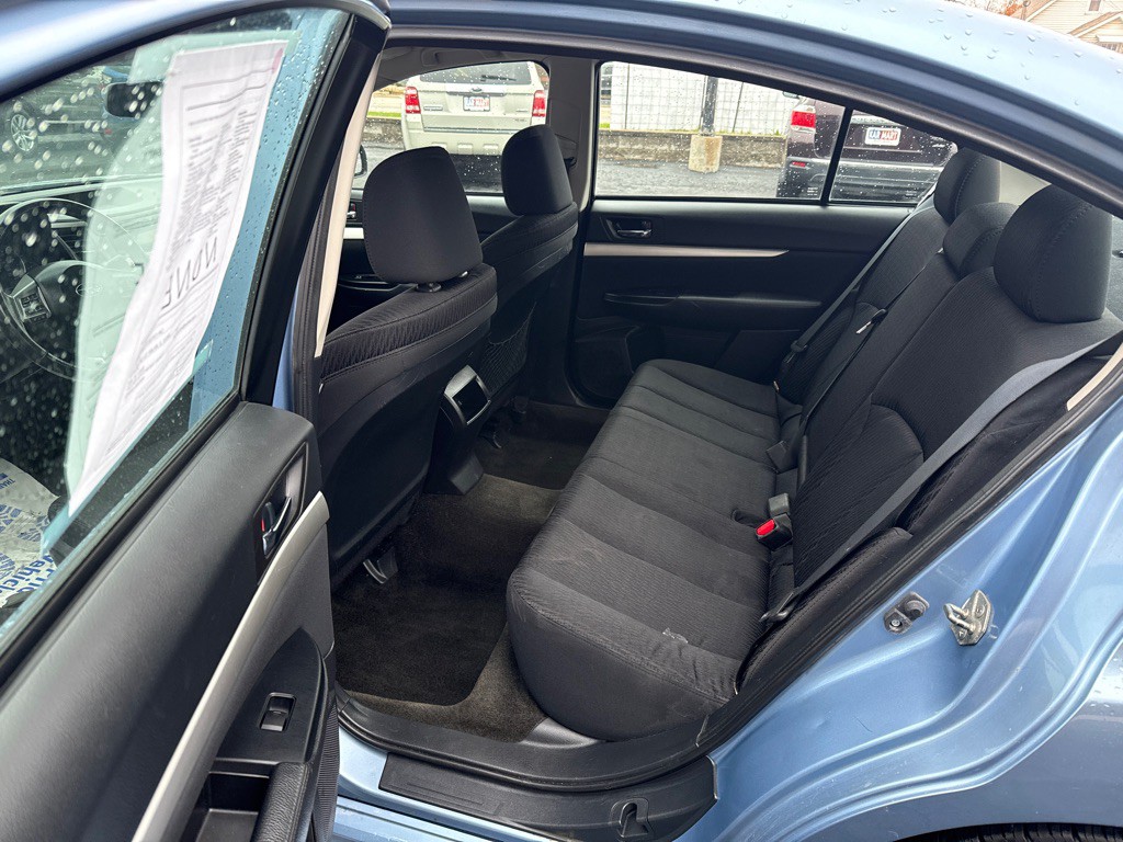 2012 Subaru Legacy Image 7