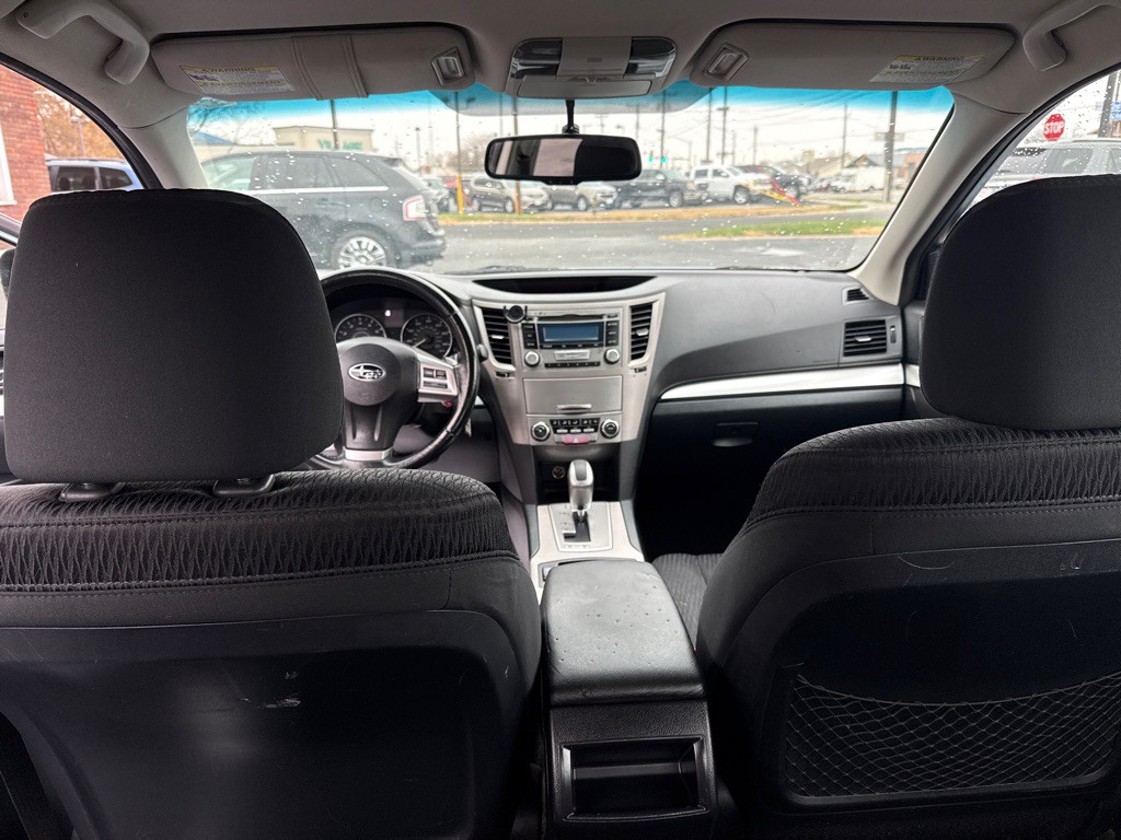 2012 Subaru Legacy Image 8