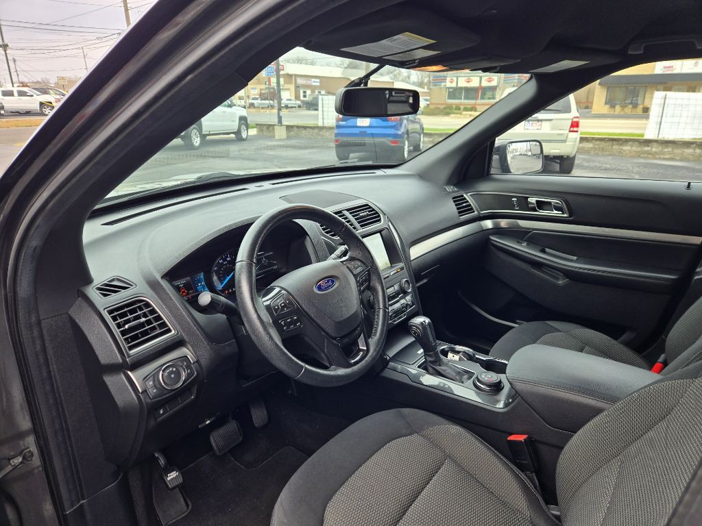 2018 Ford Explorer Image 12