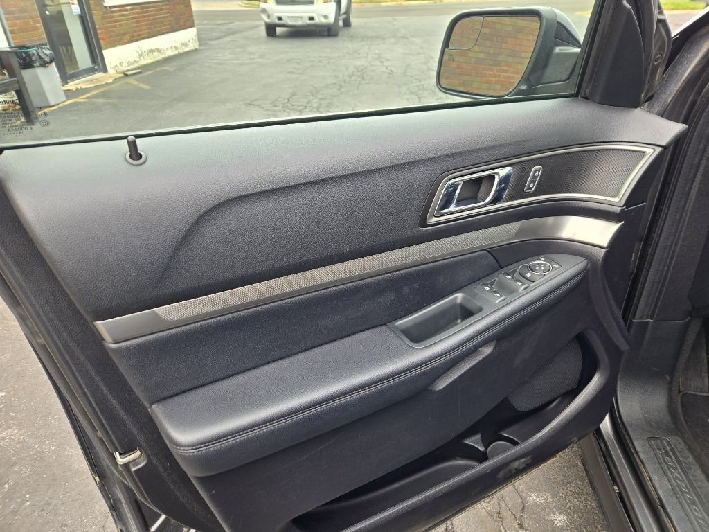 2018 Ford Explorer Image 13