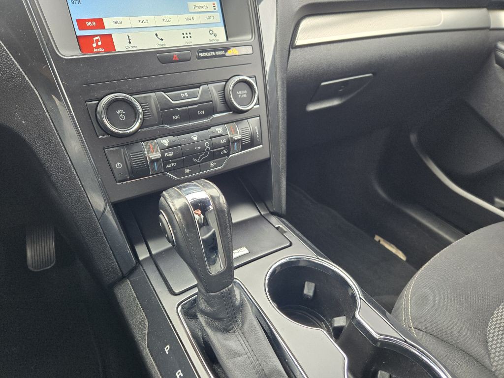 2018 Ford Explorer Image 16