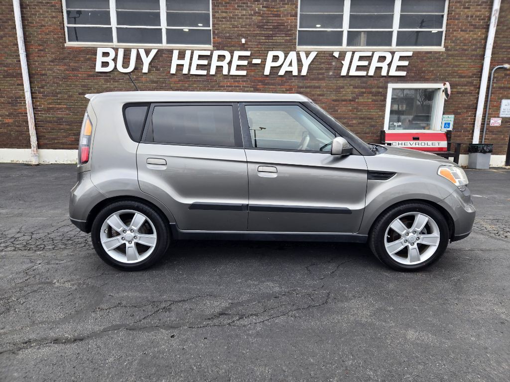 2010 Kia Soul Image 1