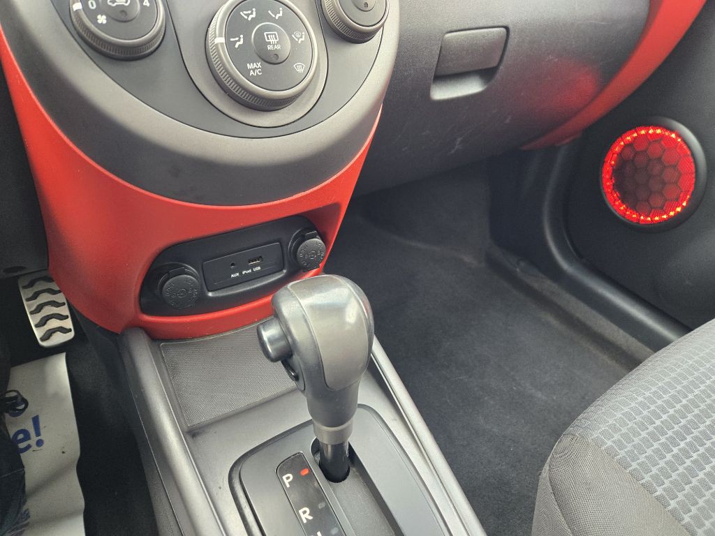 2010 Kia Soul Image 19