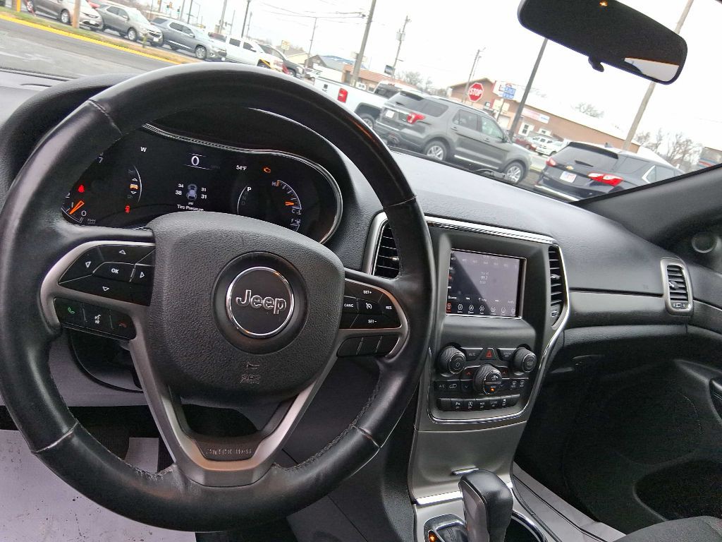 2018 Jeep Grand Cherokee Image 12